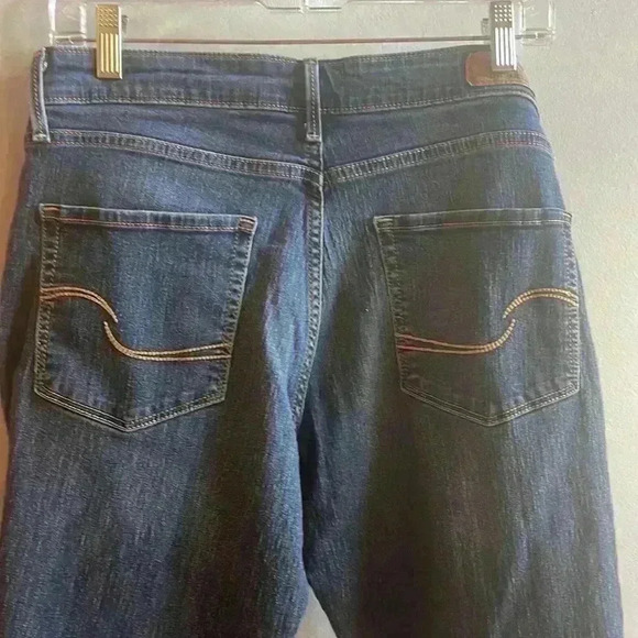 Ladies signature Levi jeans - Picture 4 of 5